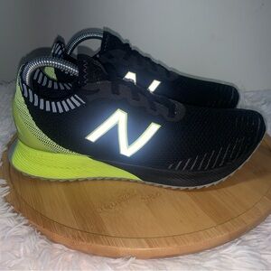 New Balance Shoes Sneakers Athletic Fuel cell Echo Men’s Size 8 Black Neon Green